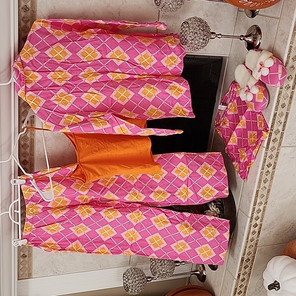 ๐งก๐ฉท VICTORIA'S SECRET Flannel Pink/Orange ARGYLE Pajama Set ๐ฉท๐งก - Picture 11 of 13